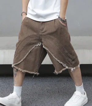 Men's summer brown denim shorts, featuring a fashionable, trendy, retro street style, loose fit, suitable for daily casual wear.